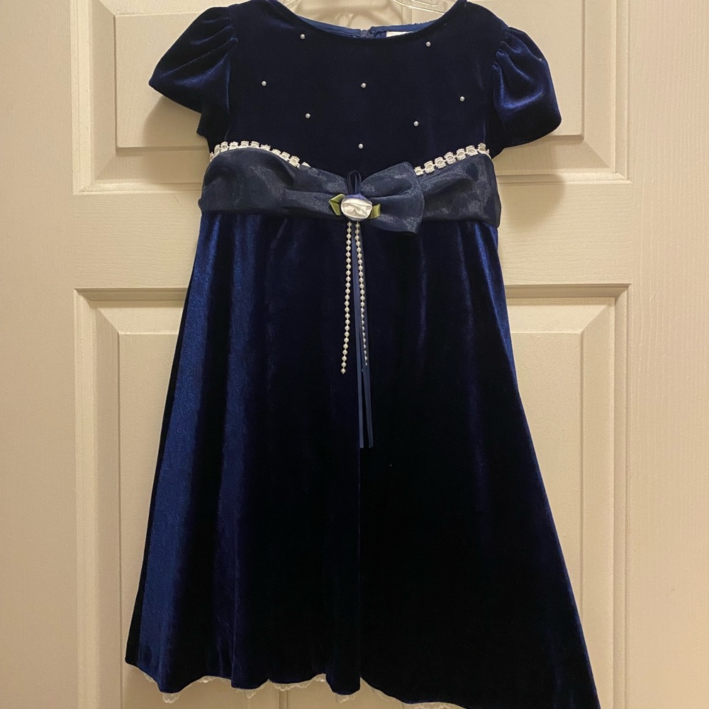 Rare Editions dress. Blue velvet.